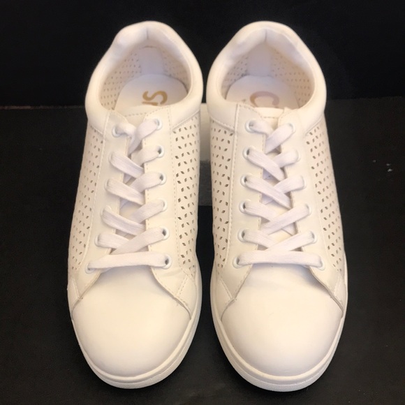 ⭐️ Circus by Sam Edelman Sneaker - Picture 2 of 10